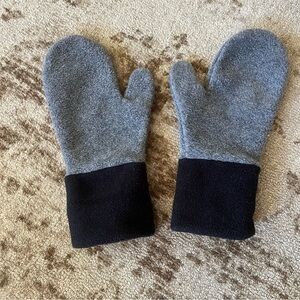 L.L. Bean Black and Gray Mittens layering cozy